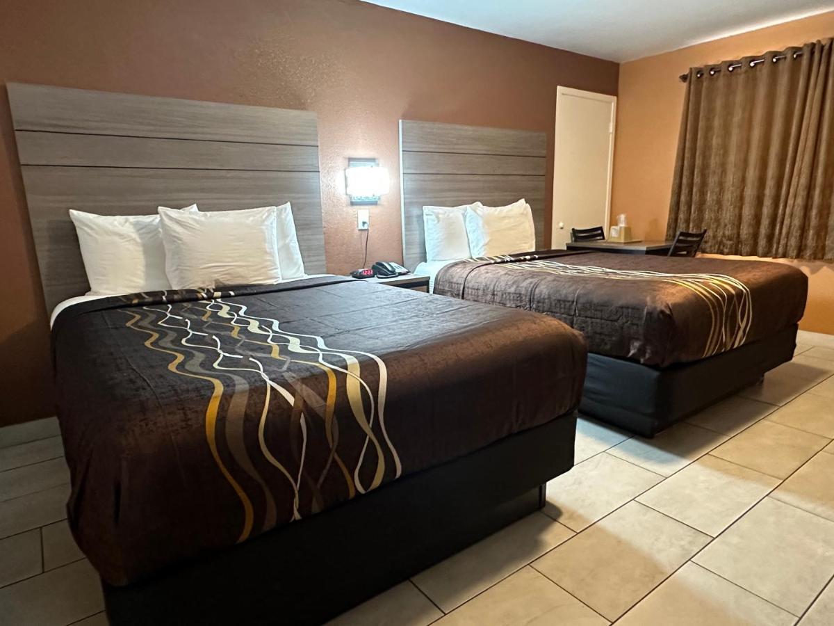 New Corral Motel Викторвилл Экстерьер фото