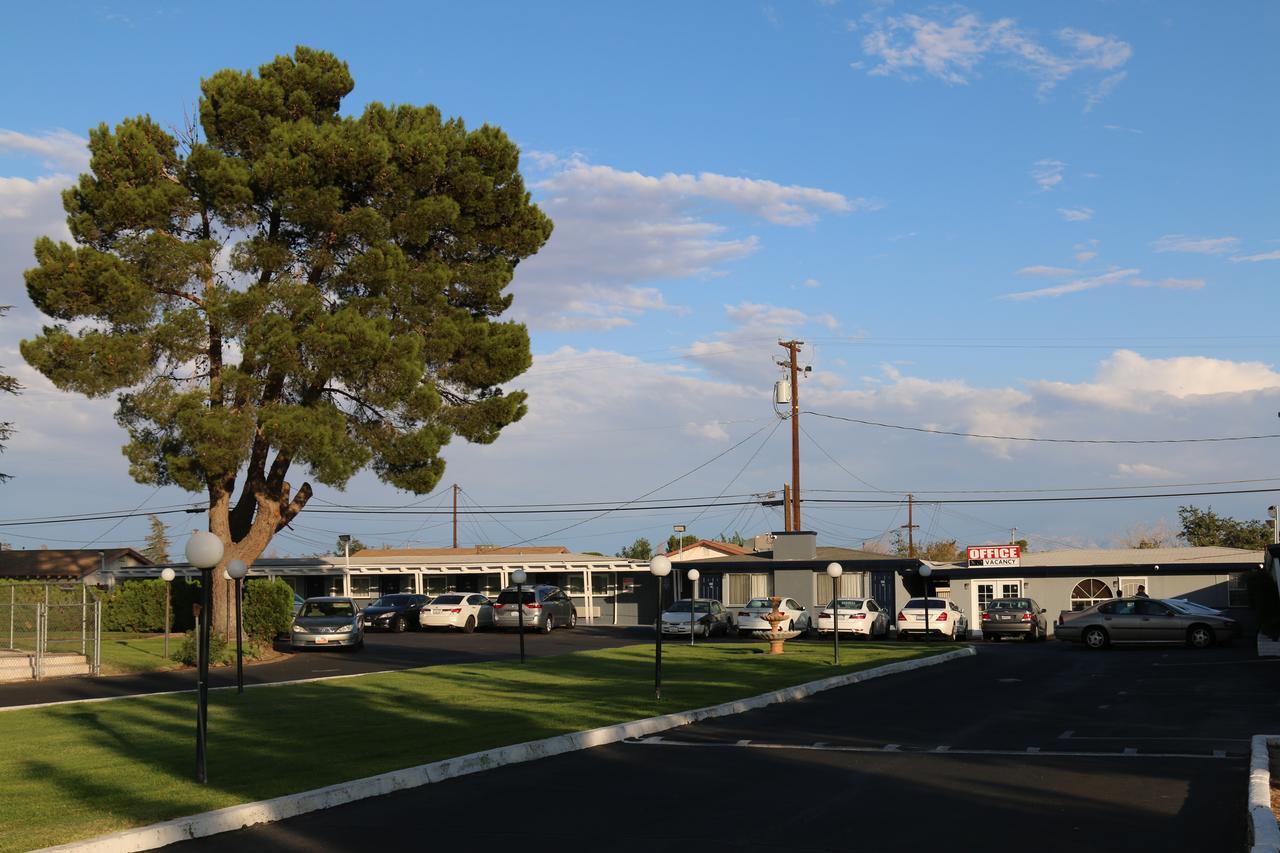 New Corral Motel Викторвилл Экстерьер фото